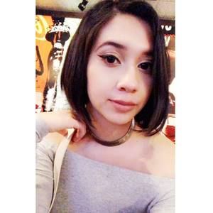 Meet your Posher, Kira